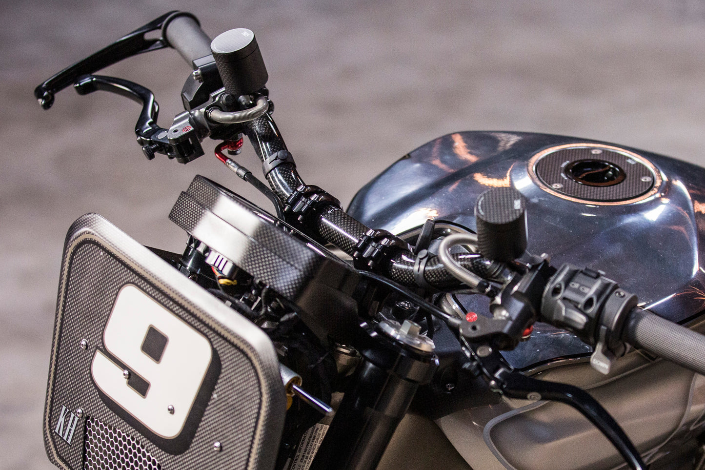 Carbon 12ml (achter)rem of koppeling vloeistof reservoir Aprilia Tuono 457 (2025+)