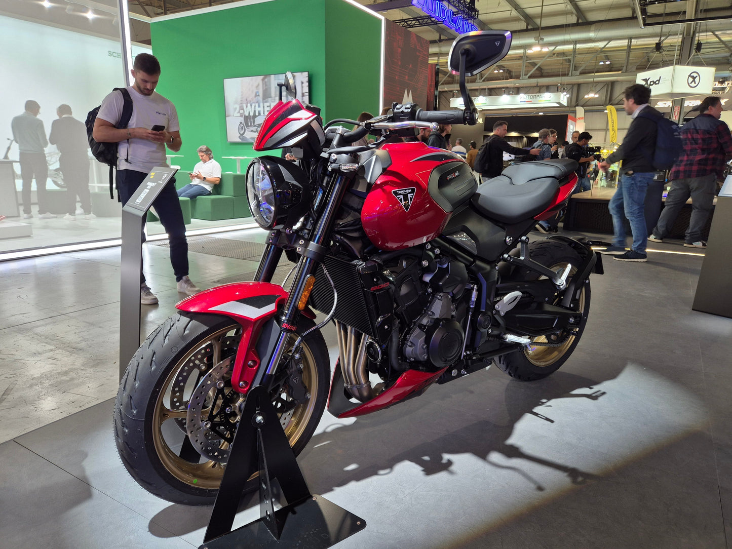 Triumph Trident 800 - een nieuwe dimensie van moderne klassiekers