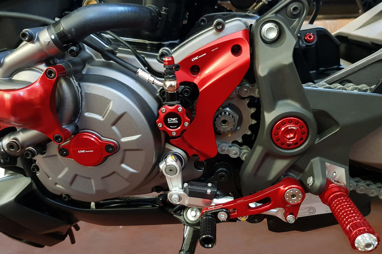 Drukzuiger koppeling 'Gear' 30mm - Ducati Monster S4R (2003-2005)