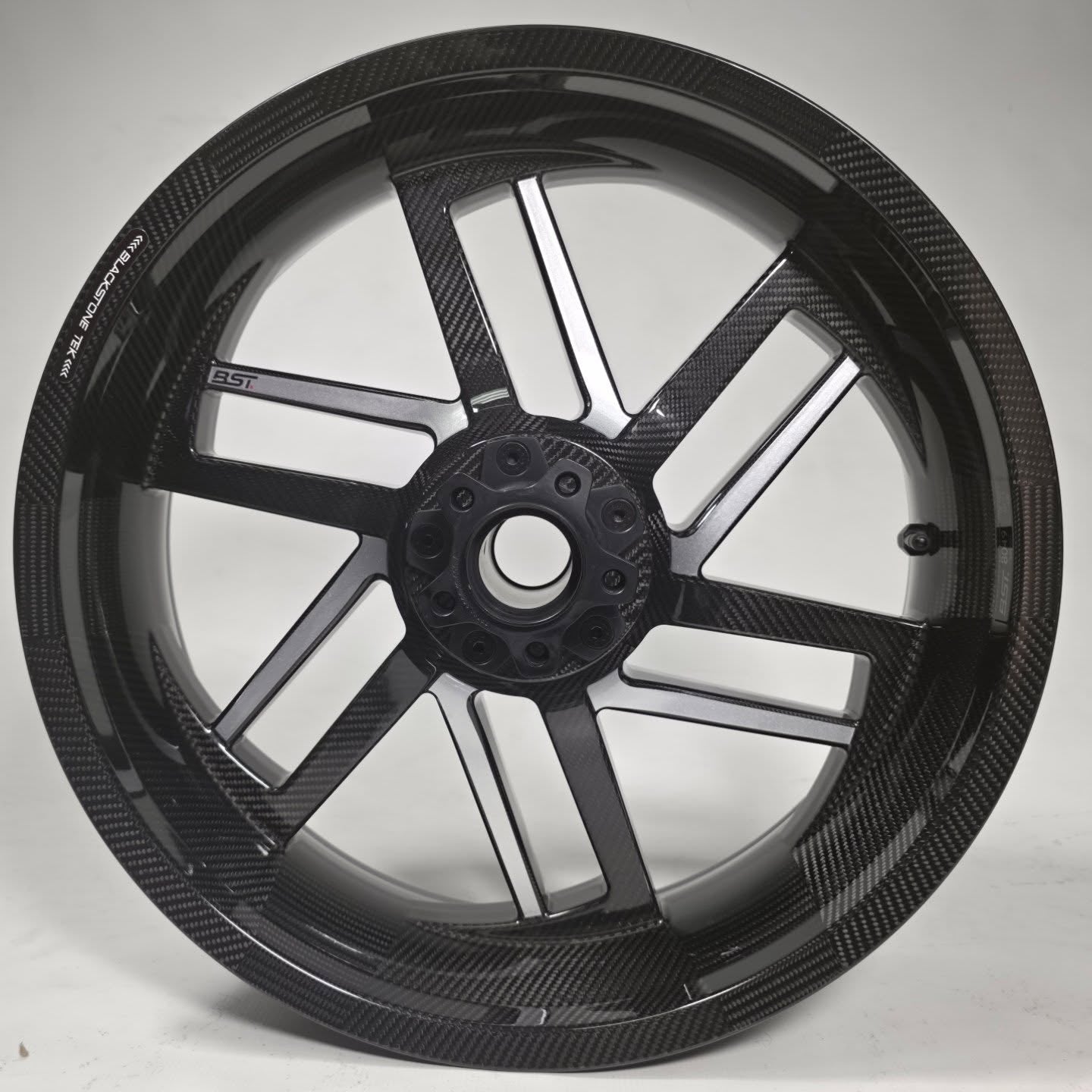 BST Torque TEK 3.5x21" carbon voorvelg voor Harley Davidson FXDL Low Rider (2008-2017)