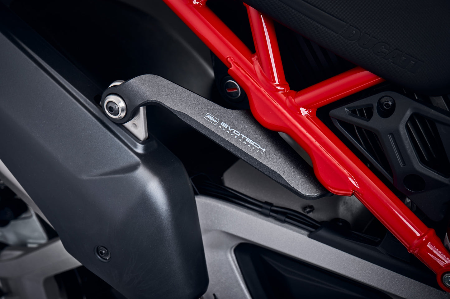 Evotech Ducati Multistrada V4 S Grand Tour Uitlaatsteun & Duosteun Vervanger Kit (2024+)