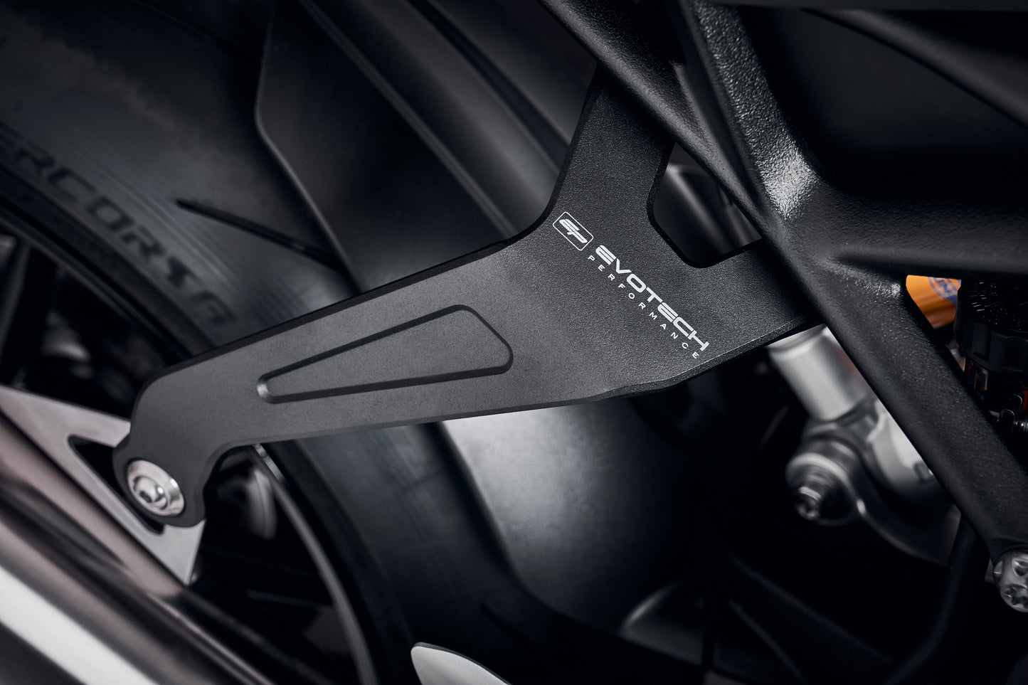 Evotech Triumph Speed Triple 1200 RR Black Uitlaatsteun (2022+)
