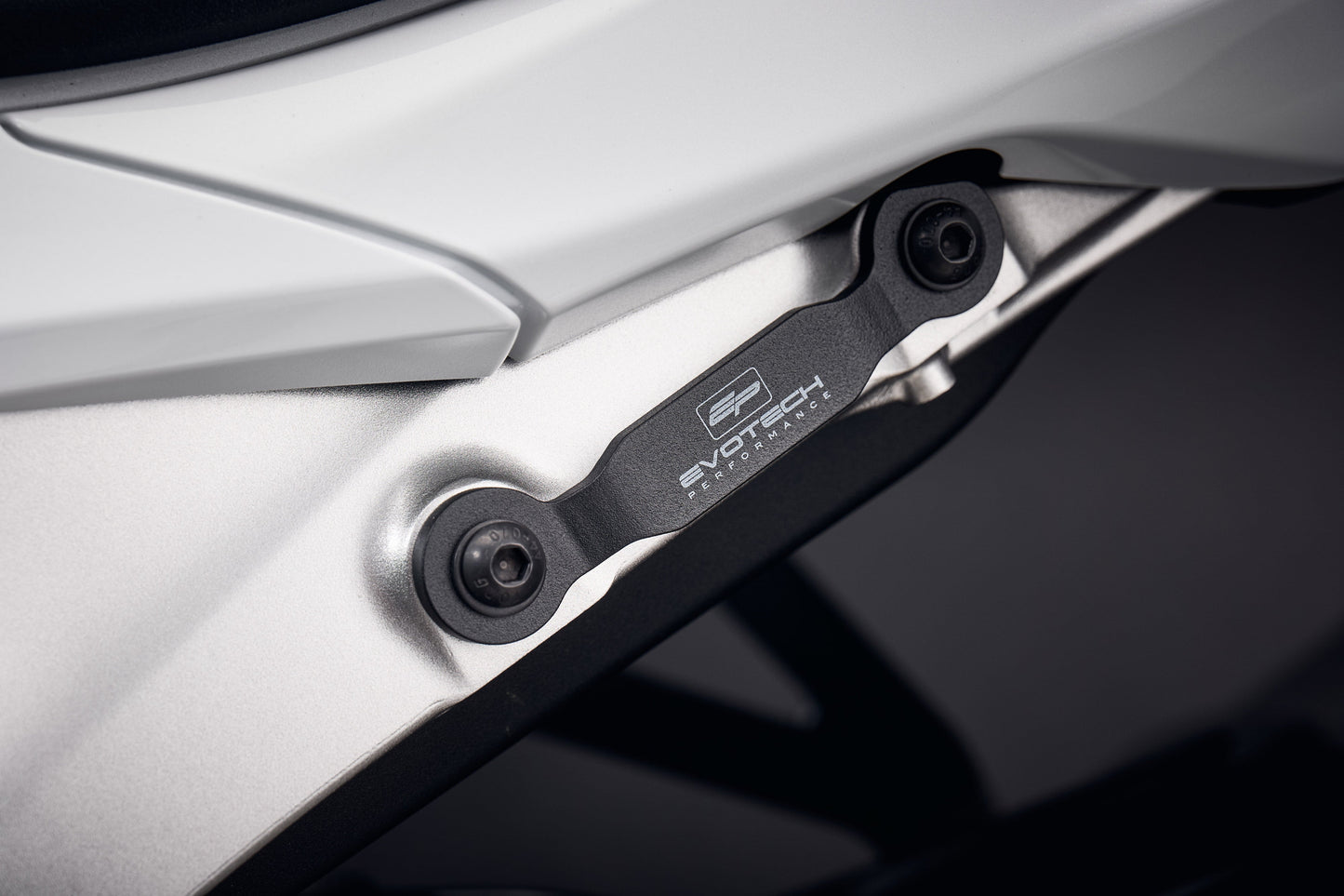 Evotech Kawasaki Ninja ZX-6R 40th Anniversary Edition Pillion Footpeg Blanking Plate (2024+)
