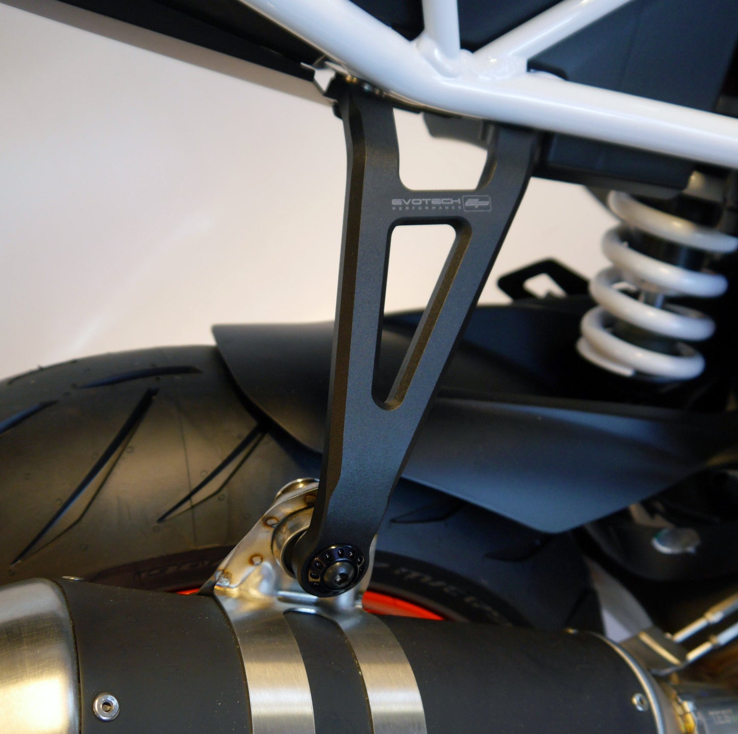 Evotech KTM 1290 Super Duke R Uitlaatsteun Spanningsregelaar Beschermer Kit 2017 - 2019
