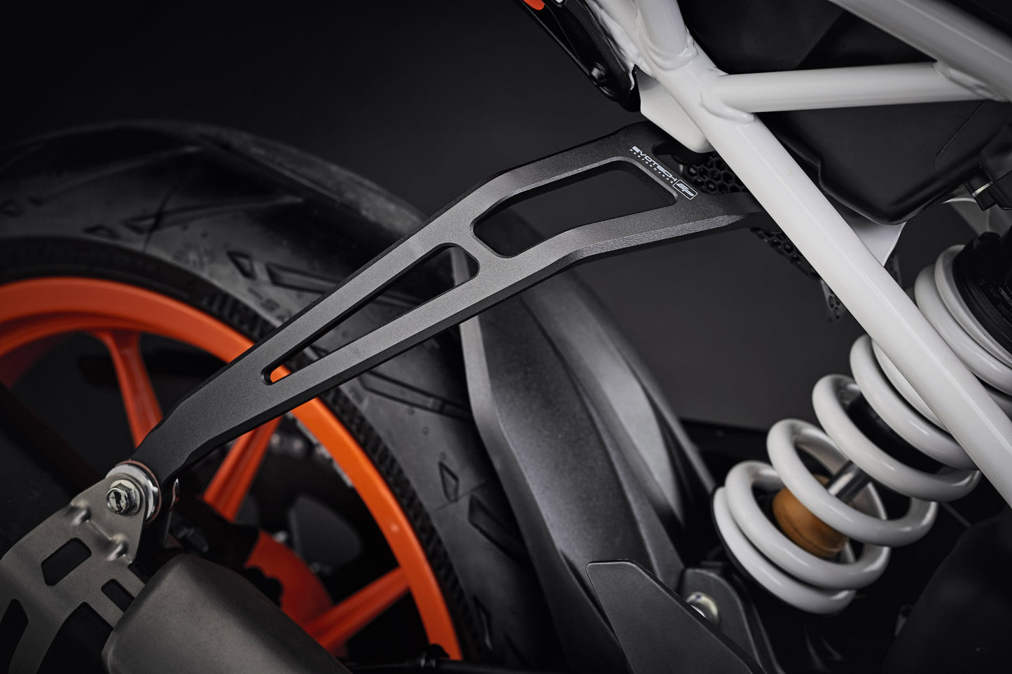 Evotech KTM 390 Duke Uitlaatsteun & Spanningsregelaar Beschermer Set (2017 - 2023)