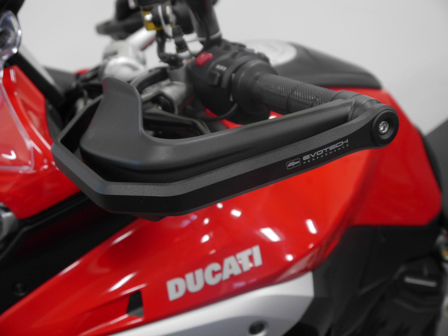 Evotech Handkap Beschermer Beugels - Ducati Multistrada V4 Pikes Peak (2025+)