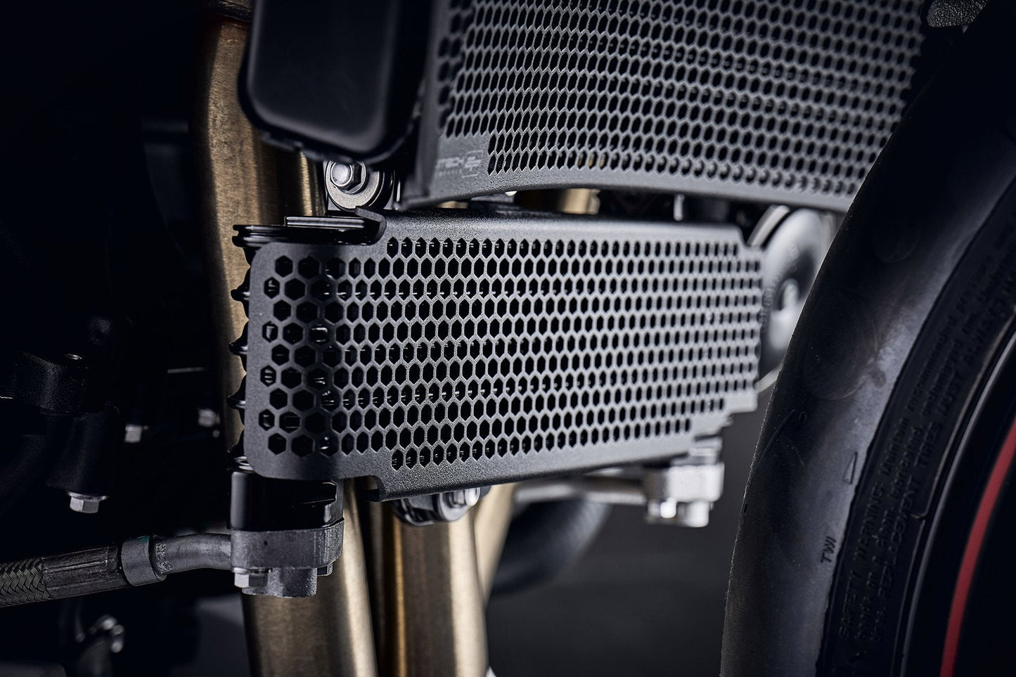 Evotech Oliekoeler Beschermer - Triumph Speed Triple S (2018 - 2020)