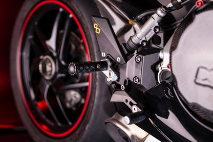 Conjunto de interruptor de freno ajustable R (edición especial) con reposapiés plegables y patrón de cambio estándar Ducati Panigale V2 Bayliss 1er Campeón 20 aniversario 2022-2024
