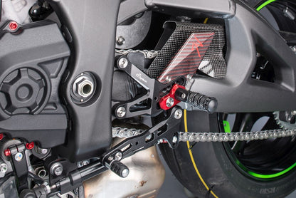 Justerbar bromslänkuppsättning R (specialutgåva) med fällbara fotstöd Kawasaki ZX-10R 2016-2020