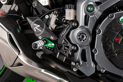 Enlace de freno ajustable Conjunto con reposes fijos Kawasaki Z900 2017-2023