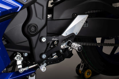 Einstellbarer Bremsschalter mit faltbaren Fußstützen und umgekehrt umgekehrt (GP -Verschiebung) Yamaha R3 2015+