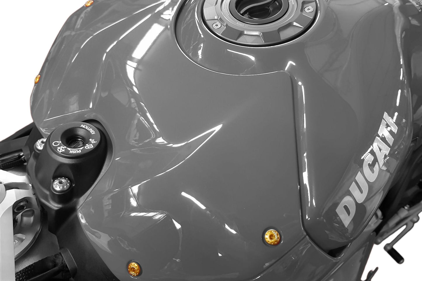 Tankcover boutenset Ducati Streetfighter V4S (2023-2024) gemonteerd in goud