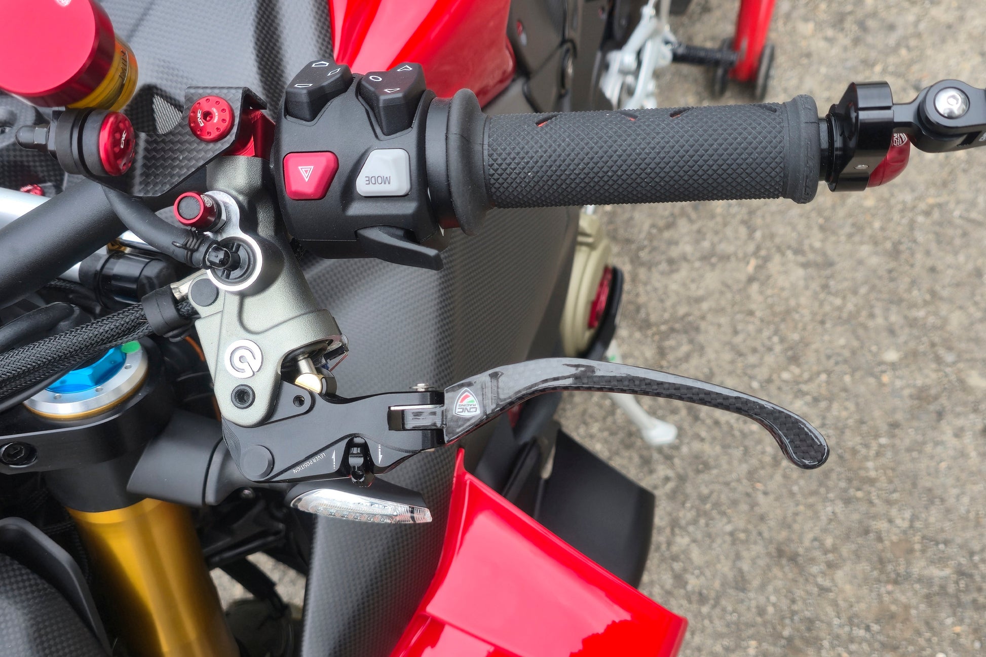 Carbon opklapbaar koppelingshendel - met rollende verstelknop Ducati Streetfighter V4 S (2020-2022)
