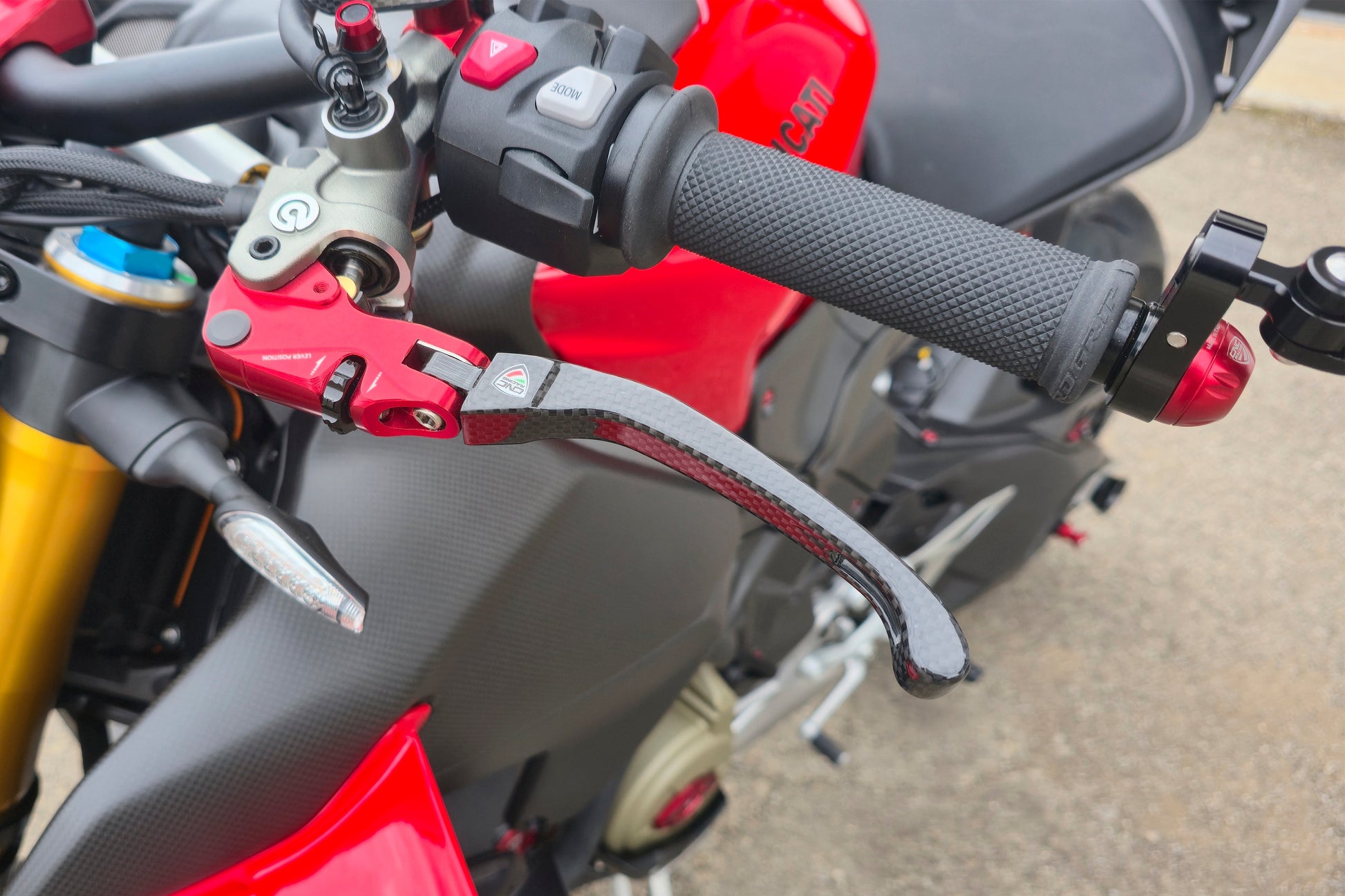 Carbon opklapbaar koppelingshendel - met rollende verstelknop Ducati Multistrada 1200 S Granturismo (2013-2014)