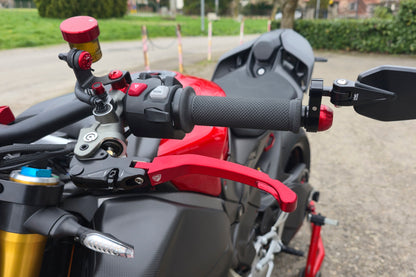 Opklapbare-koppelingshendel-met-horizontale-verstelknop-Ducati-Monster-1200-25-Anniversario-2020