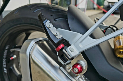 Passagier voetsteunen set 'Touring' Ducati Monster V2 + (Plus) (2026+)