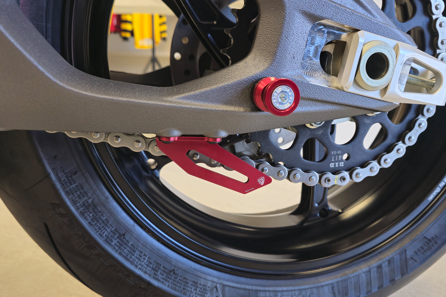 Achtertandwielbeschermer haaienvin – Ducati Panigale V4 Tricolore Italia (2025+)