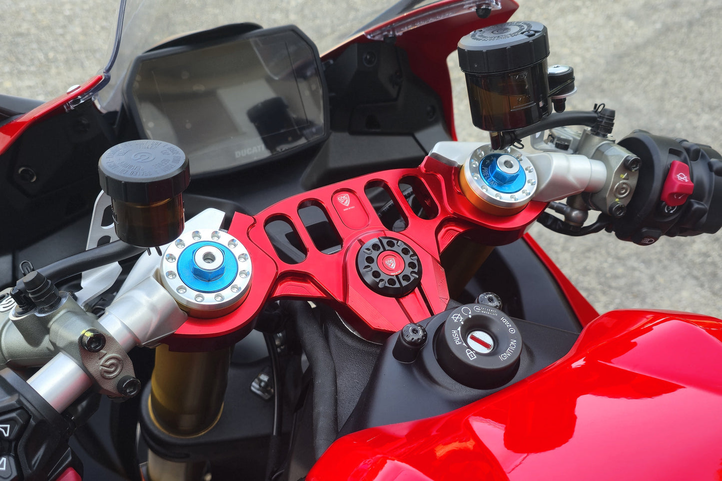 Bovenste Kroonplaatmoer CNC Racing – Ducati Panigale V2S FB63 (2026)