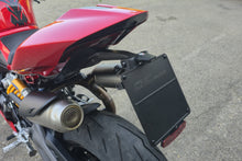 Carbon kentekenplaathouder CNC Racing Ducati Panigale V4 Tricolore (2025+)