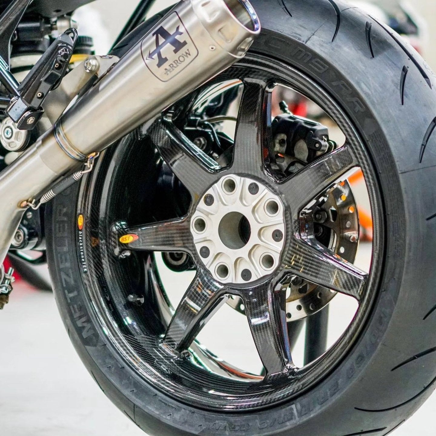 BST Carbon Achtervelg Mamba TEK 6,0 x 17" Ducati Panigale 1199S (2012-2015)