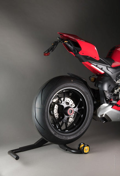 Homologated Lightech registreringsskylthållare - Innovation möter Elegance - Ducati Streetfighter V2 2021-2024