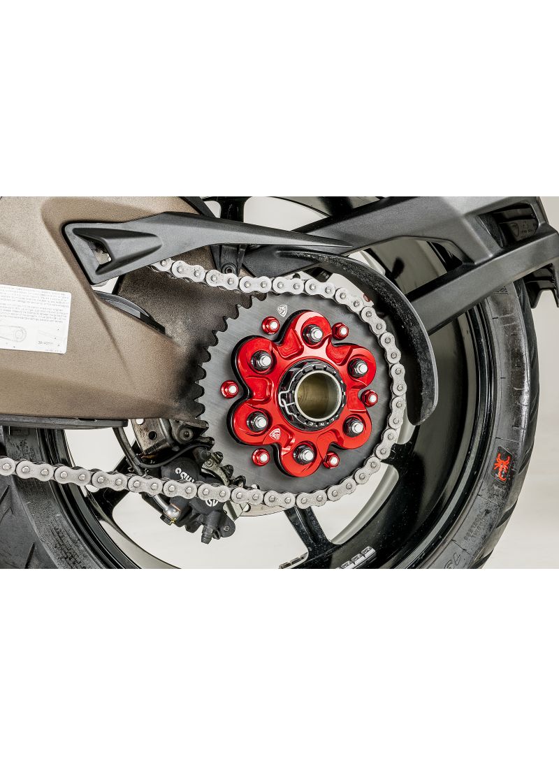 Rear sprocket carrier for 6-nut models