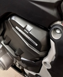 VERKOCHT_Carbon Cilinderkop Cover – Ducati Multistrada V4 (2021–2025+) – (gebruikt)