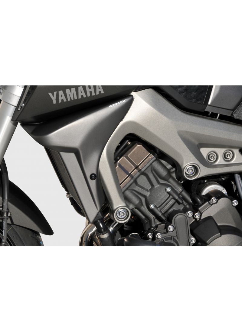 Ermax radiator side panels Yamaha MT09 2013-2016 (sold per pair)