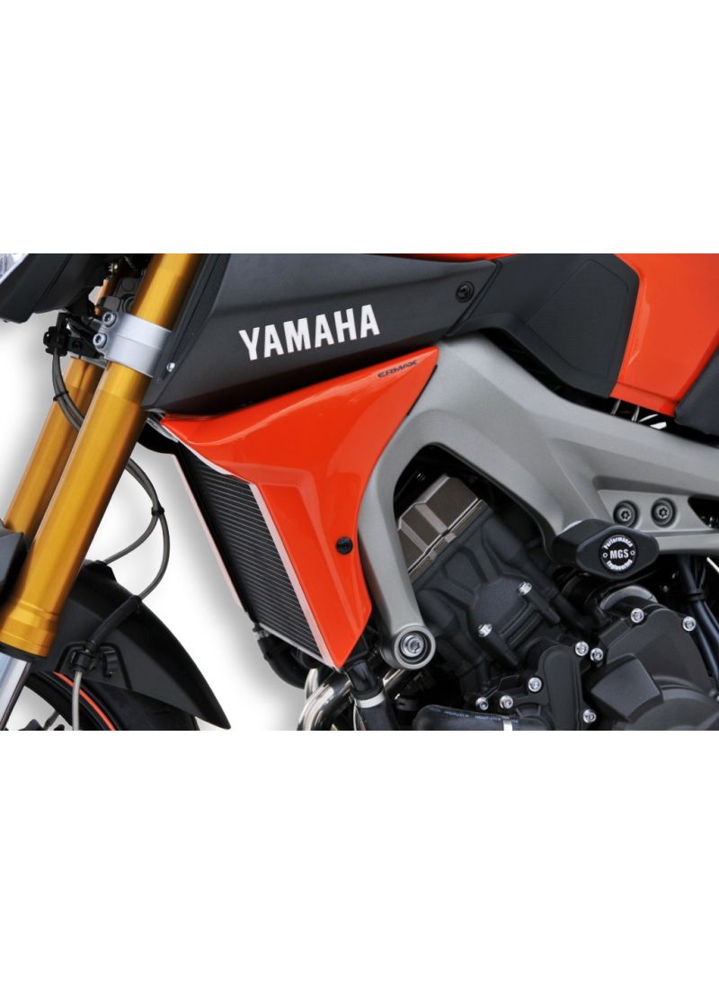 Ermax radiator side panels Yamaha MT09 2013-2016 (sold per pair)