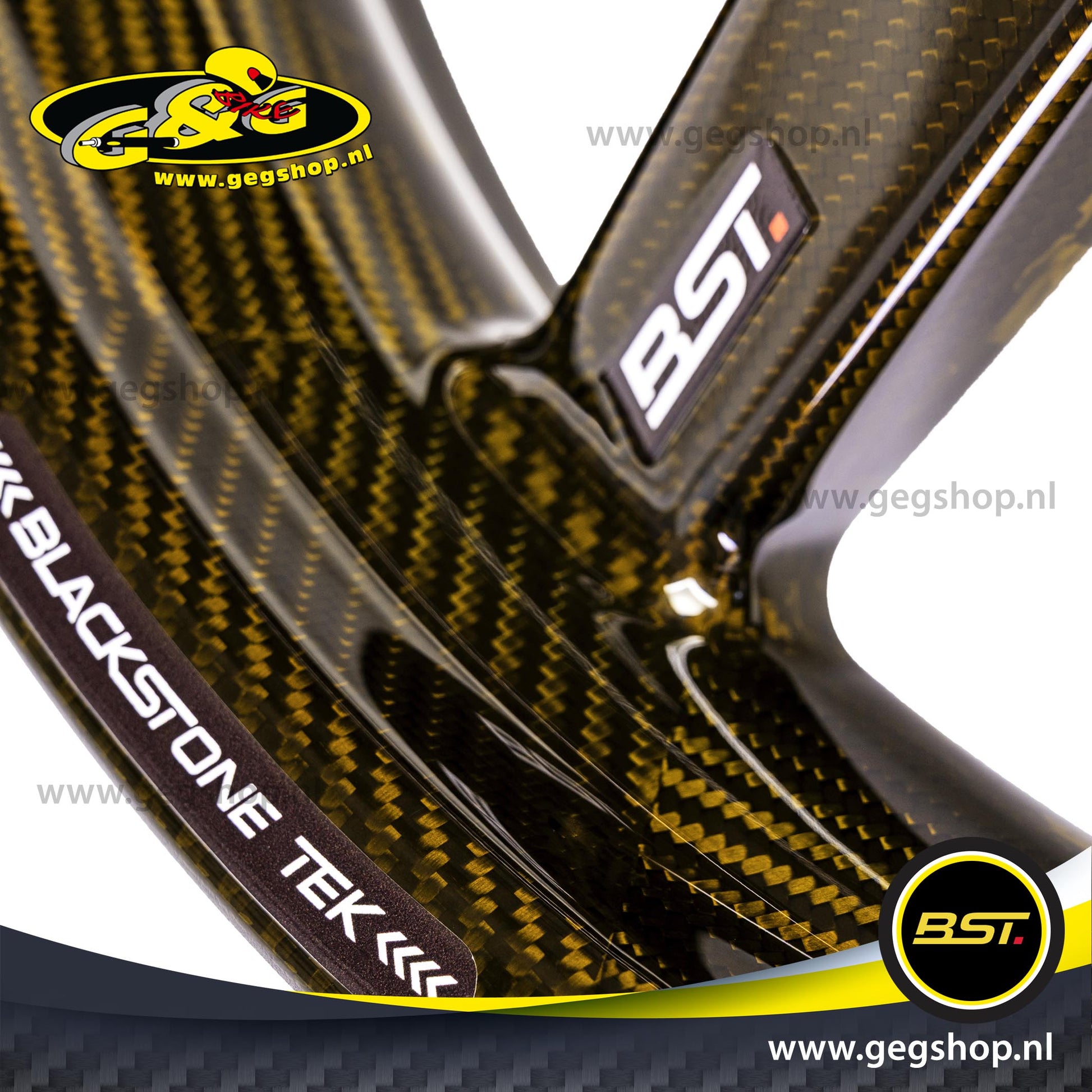 BST Carbon Achtervelg Diamond TEK 4,5 x 17" Kawasaki ZX-4RR (2023+)